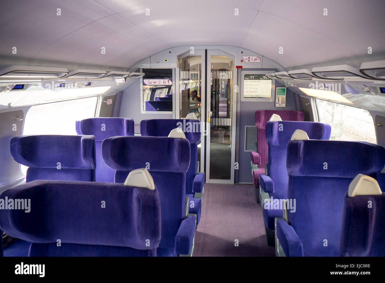 Das Innere der First-Class-Kabine auf einem TGV-Zug aus Stuttgart nach