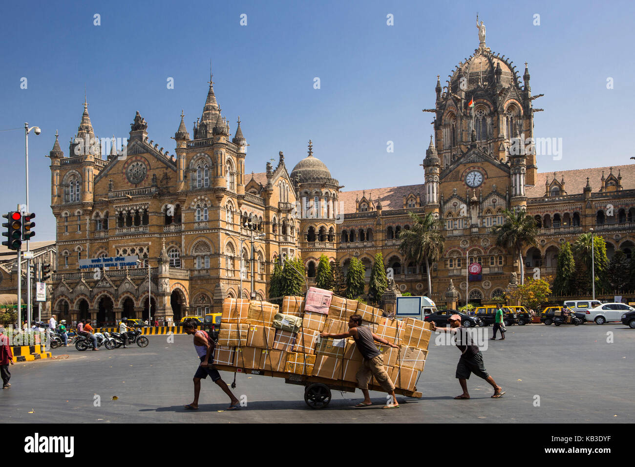 dadabhai travel in mumbai